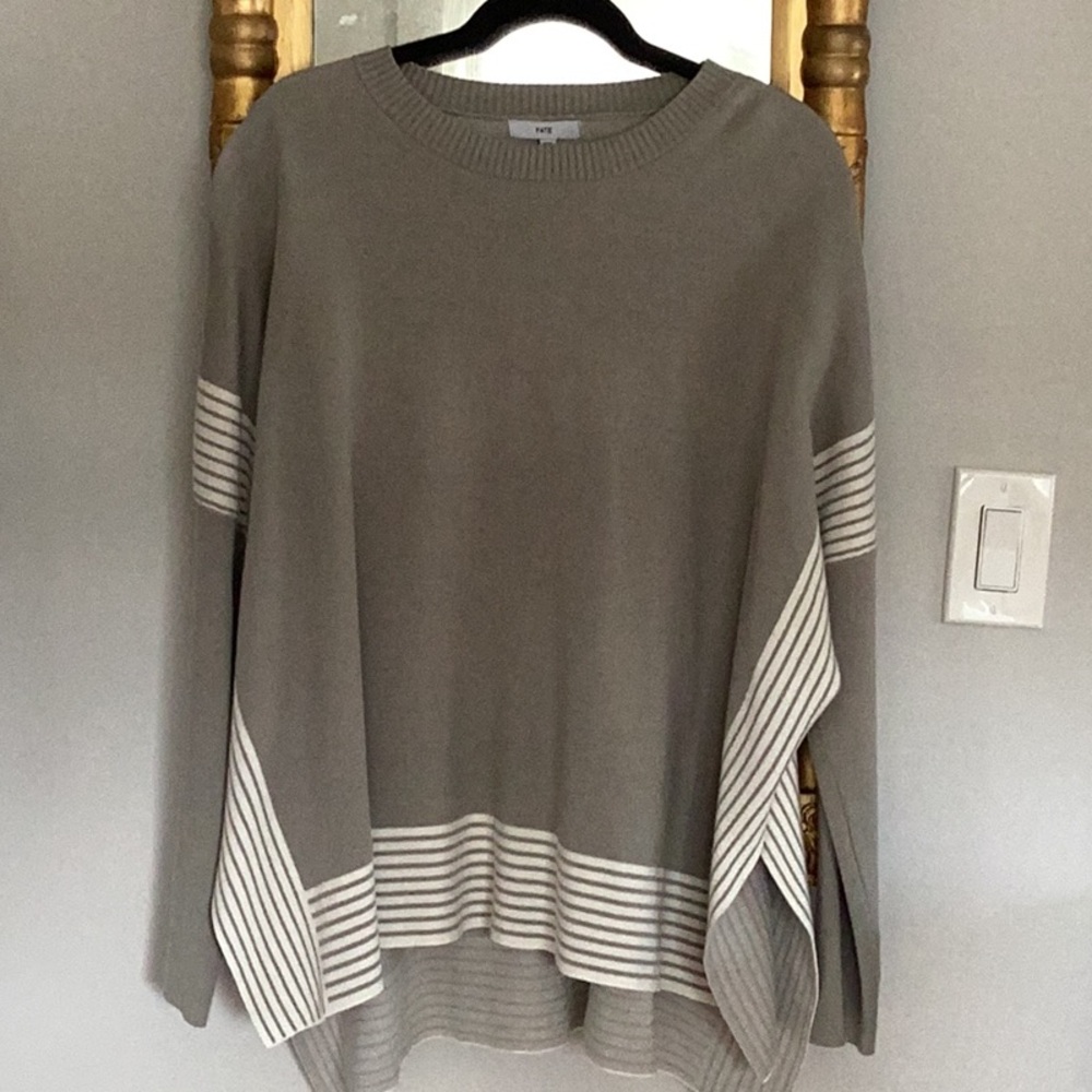 FATE long sleeved sage green and white sweater M/L NWT